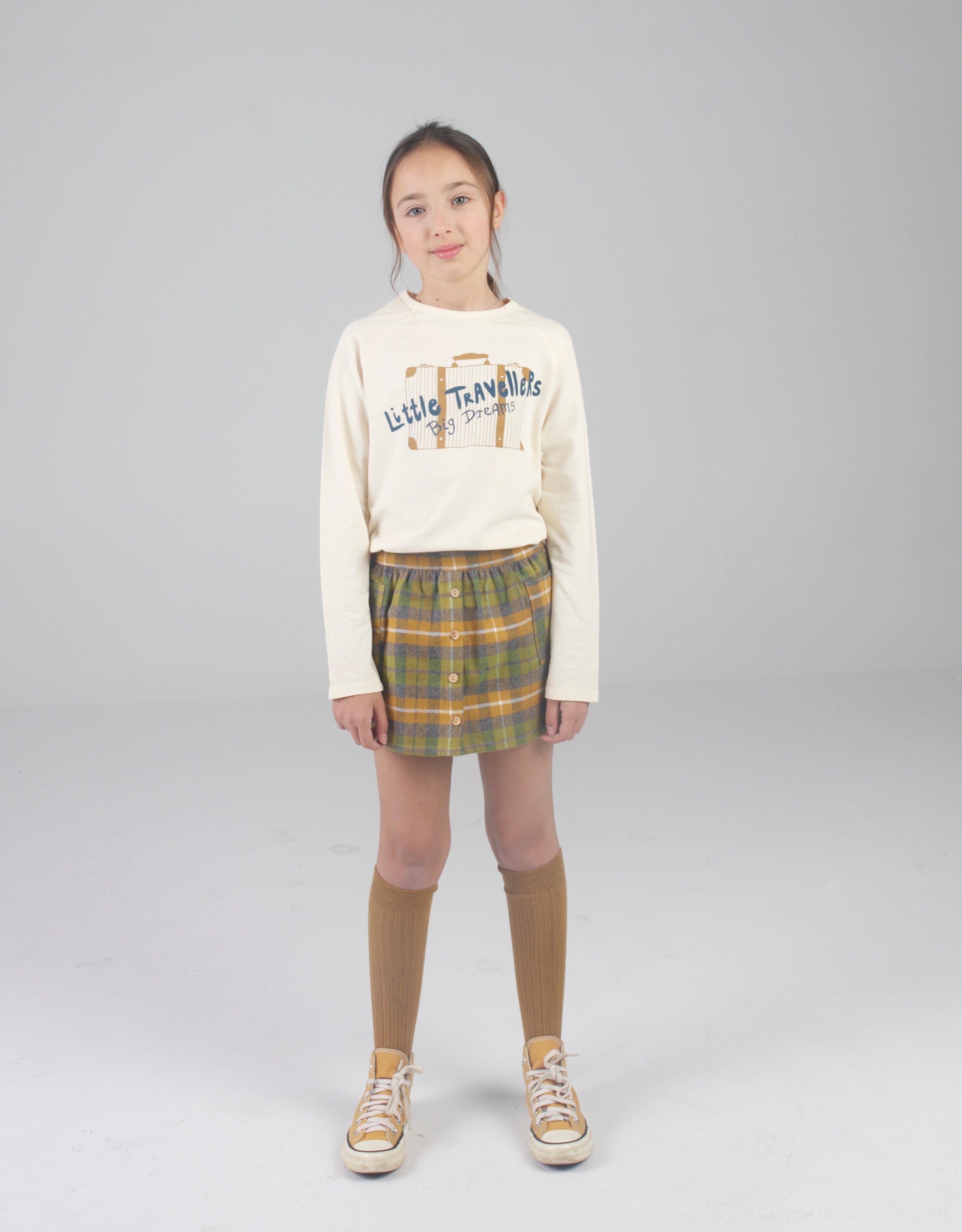 Beige Little Travellers t-shirt