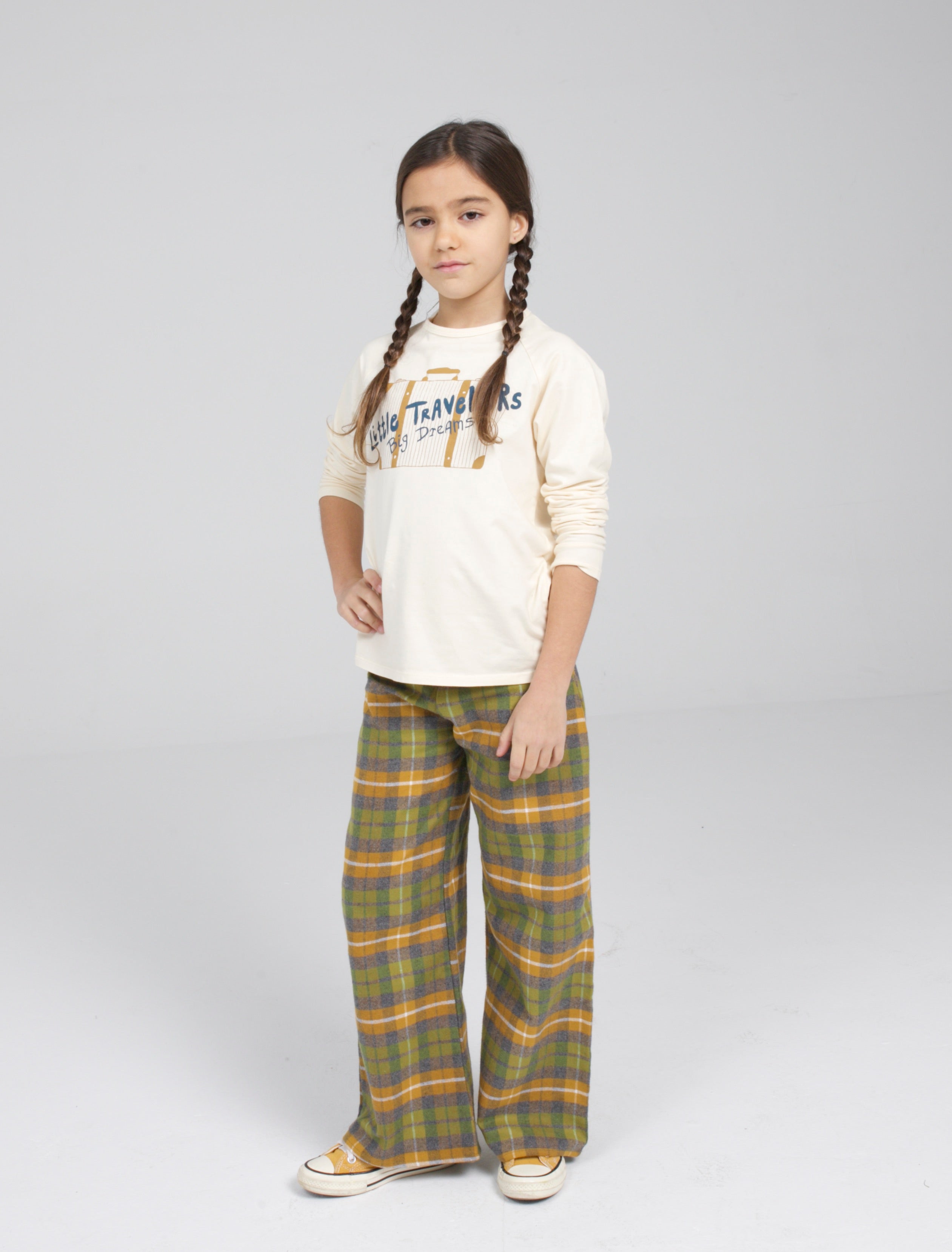 Beige Little Travellers t-shirt